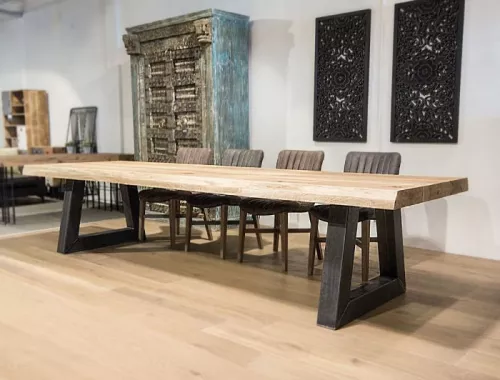 Discover by moments_tafel Oak Tree_moments furniture